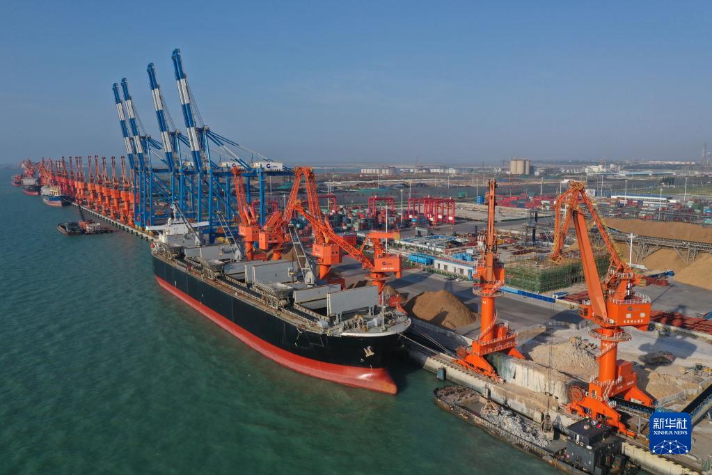 在服務(wù)和融入新發(fā)展格局上展現(xiàn)新作為&mdash;&mdash;廣西：寫(xiě)好海上絲綢之路新篇章