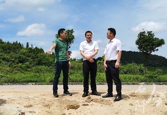 助推園區(qū)共建 聯(lián)農(nóng)帶農(nóng)穩(wěn)增收&mdash;&mdash;記廣東省粵黔協(xié)作工作隊(duì)銅仁工作組石阡小組組員、石阡縣政府辦副主任、縣鄉(xiāng)村振興局副局長(zhǎng)祁奇?zhèn)?