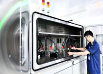 廢舊鋰電池成&ldquo;香餑餑&rdquo;　回收利用待規(guī)范