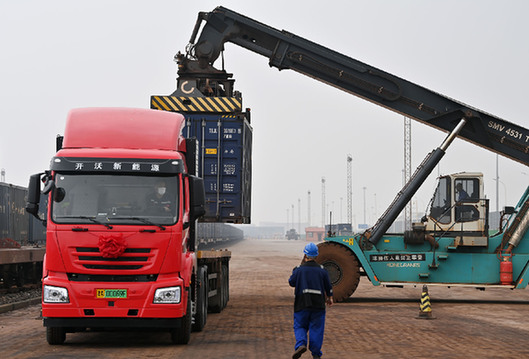 數(shù)字貨運駛?cè)?ldquo;新藍(lán)海&rdquo;　產(chǎn)業(yè)生態(tài)如何打造？