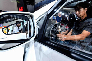 車市&ldquo;寒流&rdquo;：產能過剩 4S店面臨倒閉潮