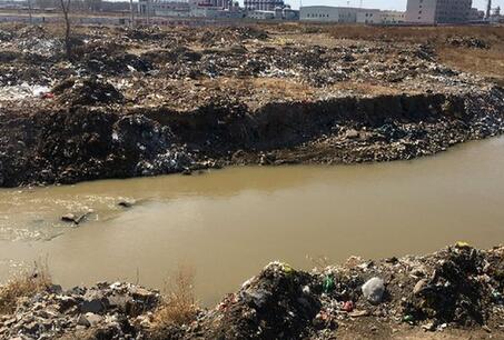內蒙古寧城縣遭遇&ldquo;垃圾圍村&rdquo;